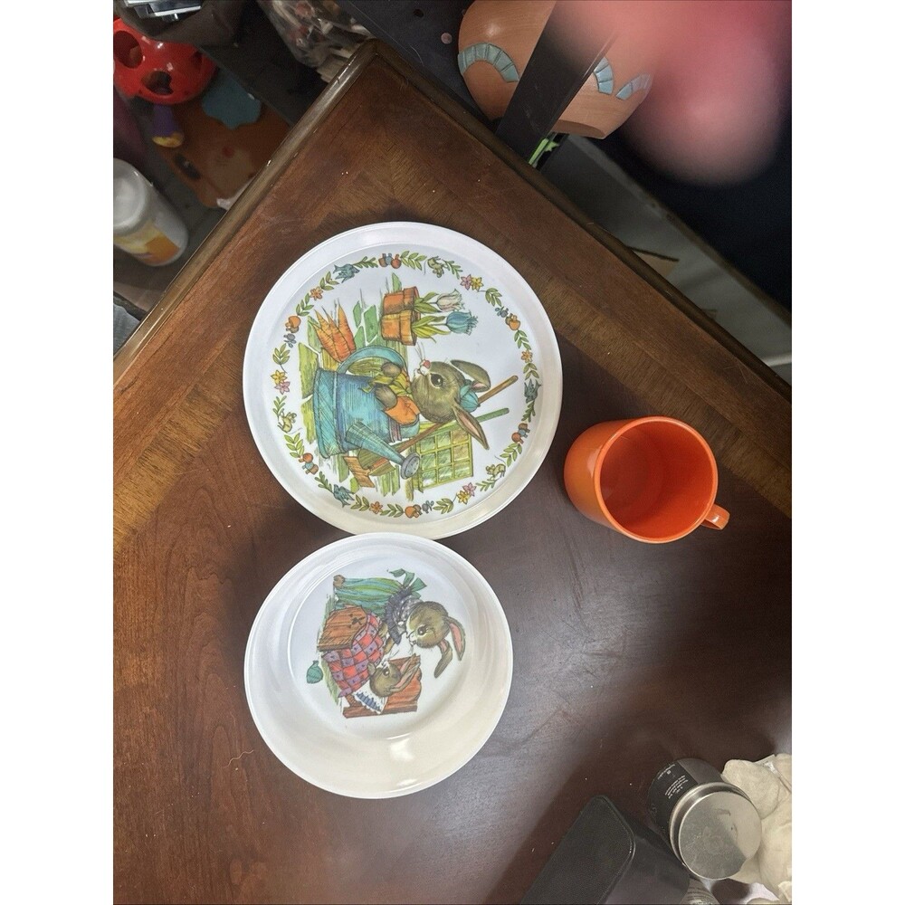 Vintage Peter Rabbit SiLite Inc Melamine bunny Kids Plate bowl Mug Set Cottage